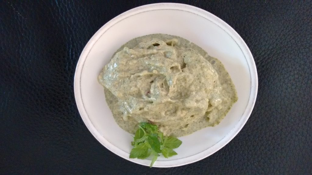 Yogur helado de frutas con Moringa ©.