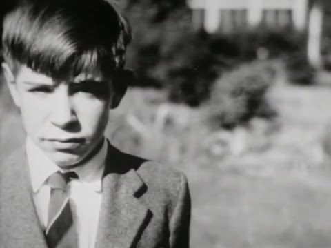 Stephen Hawking, de niño; genio en barbecho.