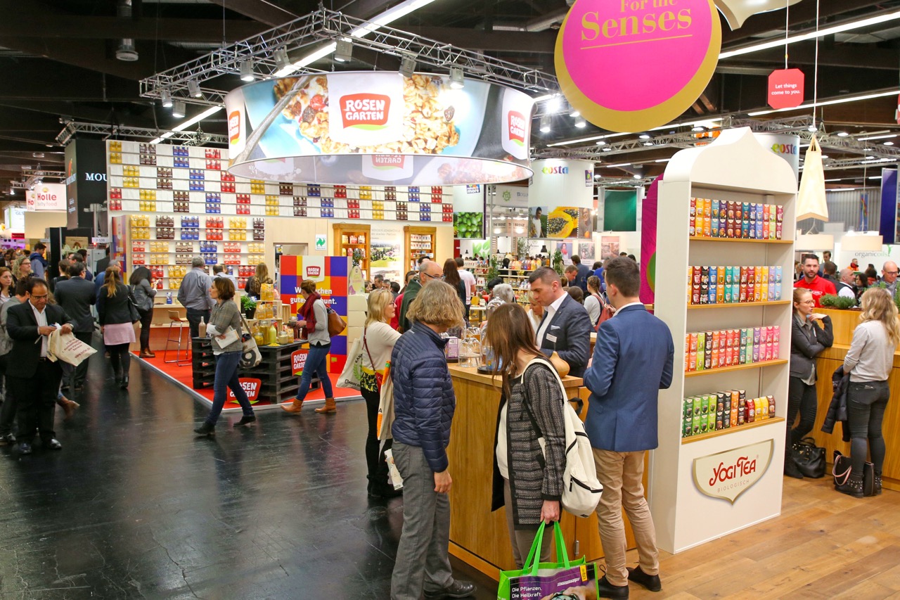 3.792 expositores exponen a unos 50.000 visitantes sus productos y propuestas. 